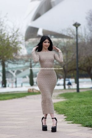 Busco amistades que valoren la honestidad y la autenticidad. Me gusta crear vínculos significativos y disfrutar de acti